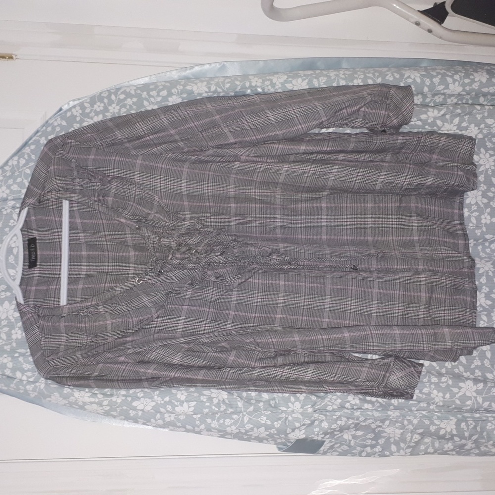 😊2X tunic black/gray and white  with fine line pink